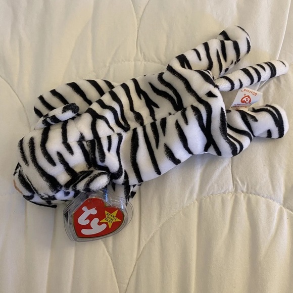 TY Beanie Babies 1996 - Blizzard the white & black Tiger - NWT - Retied & Rare - Picture 8 of 9